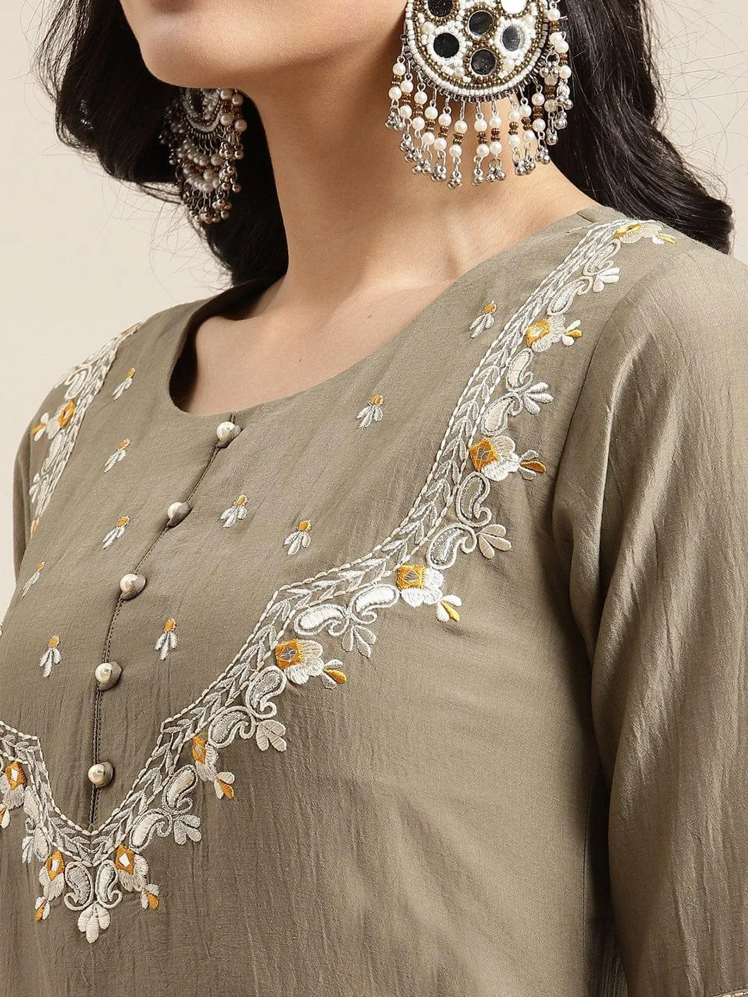 Olive Round Neck Kurta With Yoke And Sleeve Embroidery And Paired With Off-White Trouser Having Organza Scalloped Hem And Heavy Gota Embroidered Dupatta